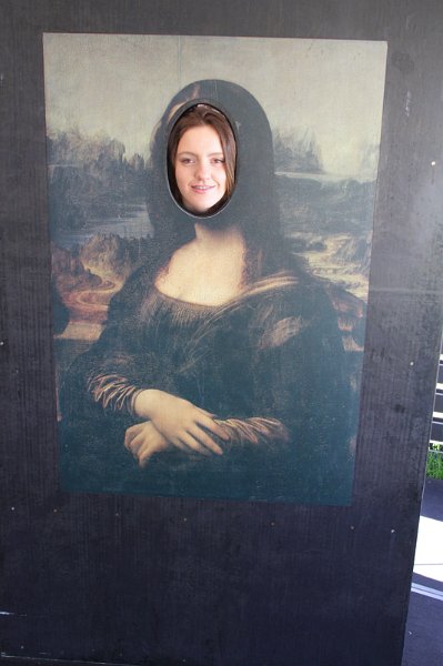 mona bethy.jpg
